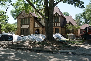 Image of a home during a House Lifting project